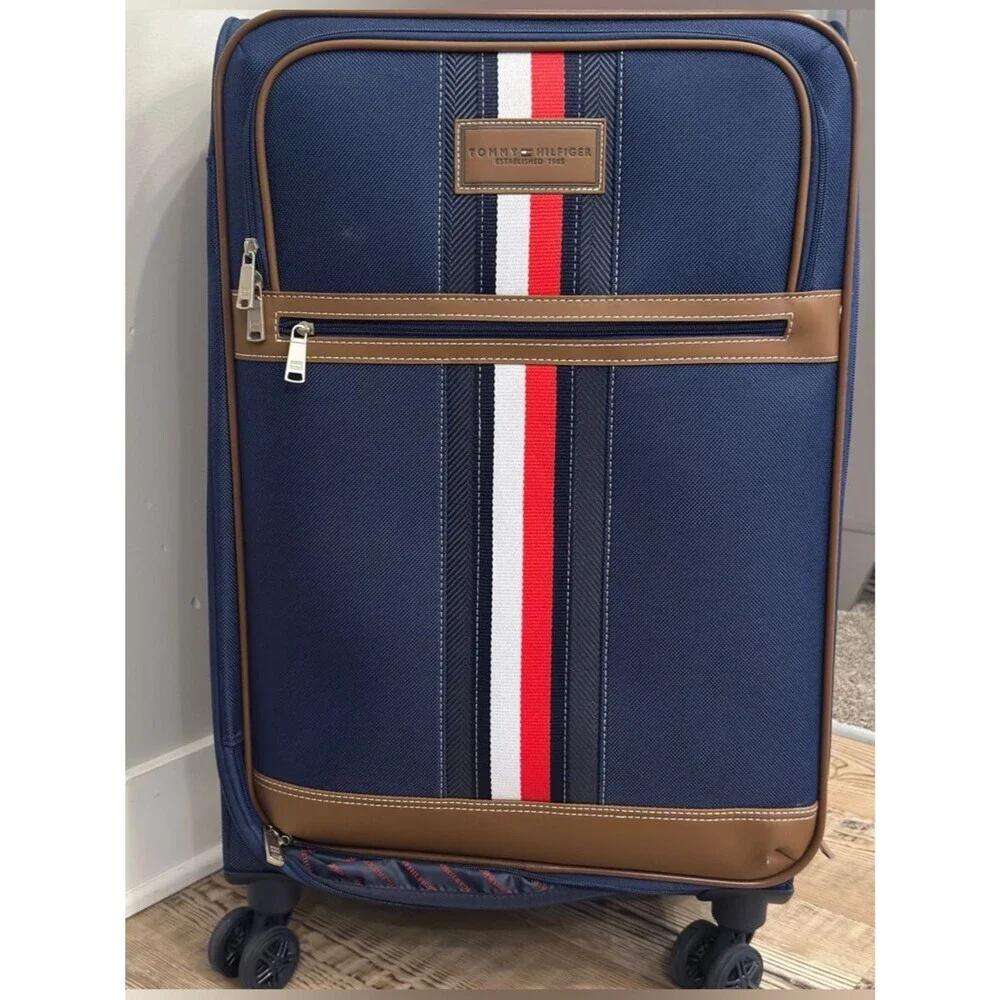 Tommy Hilfiger Luggage suitcase Logan Large Check-in Softside Spinner blue